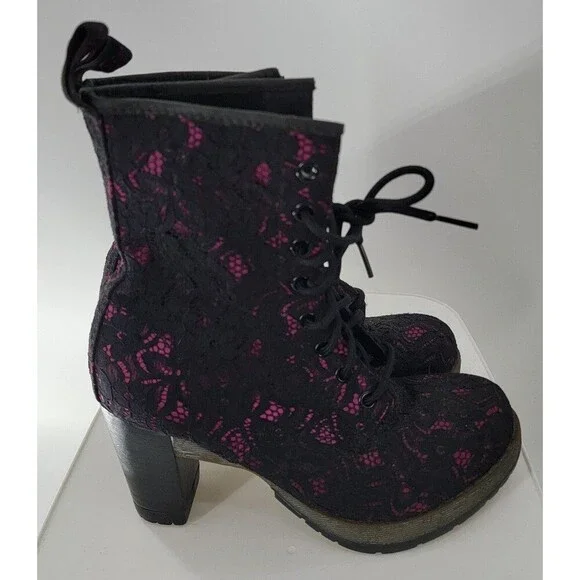 Dr. Martens DARCIE BLACK+PINK PIZZO SANTA CRUZ HEEL BOOT - Picture 3 of 9
